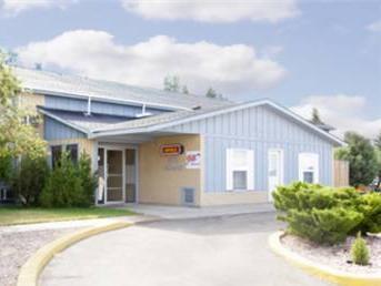 Americas Best Value Inn Ларами Екстериор снимка