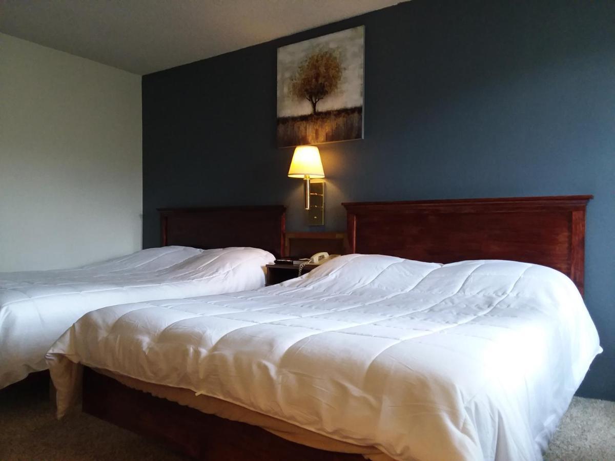 Americas Best Value Inn Ларами Екстериор снимка